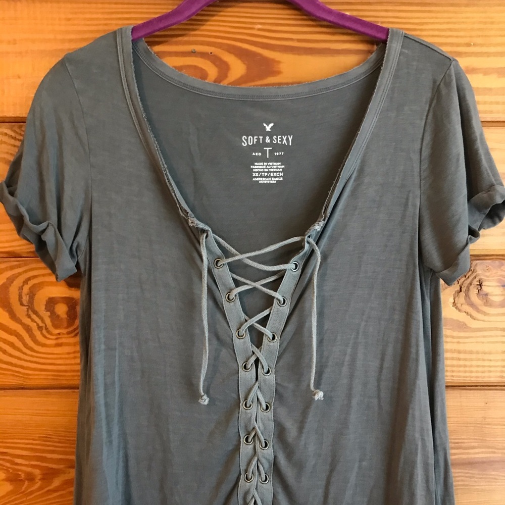 Women’s Tee